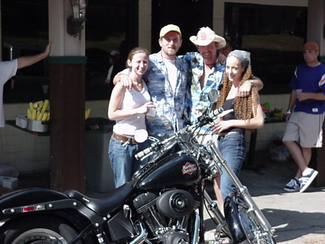 HHHarley.jpg (113540 bytes)